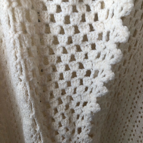 NWOT Ivory Crochet Cardigan M - Picture 4 of 9